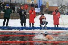В Петроградском районе более 250 пловцов боролись за «Кубок Большой Невы» по зимнему плаванию