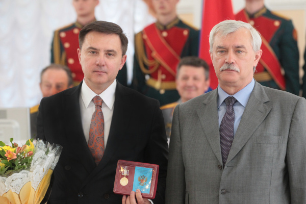 Глава администрации Фрунзенского района Владимир Омельницкий награжден медалью «Патриот России»
