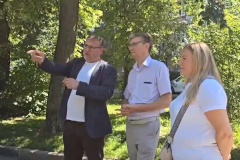 Заместитель главы администрации Кронштадтского района Андрей Бережной проверил качество уборки дворовых территорий и внутриквартальных проездов, закрепленных за Кронштадтским РЖА