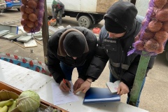 Около 300 квадратных метров городской земли освобождено от незаконных торговых павильонов