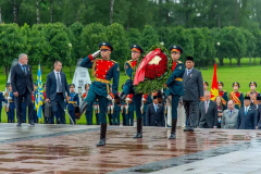 Президент Индонезии в Петербурге почтил память ленинградцев, погибших в годы блокады