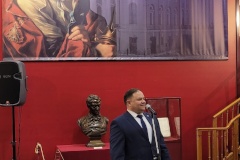 Чертеж Александринского театра с автографом Росси представил петербургский исторический архив на выставке, посвященной драматическому искусству