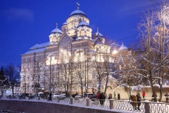 Александр Беглов почтил память святого Иоанна Кронштадтского на богослужении в Иоанновском монастыре