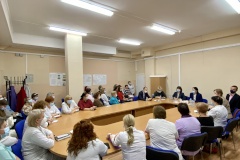 В администрации Центрального района обсудили преобразование детских поликлиник №44 и №8