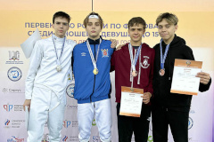 Петербургские спортсмены успешно выступили на детском первенстве России по фехтованию
