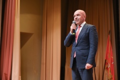 Лучшие выпускники школ Фрунзенского района получили заслуженные награды