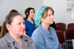 В Женской консультации №19 Фрунзенского района отметили Международный день акушерки