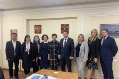 Валерий Москаленко обсудил перспективы сотрудничества с провинцией Сычуань