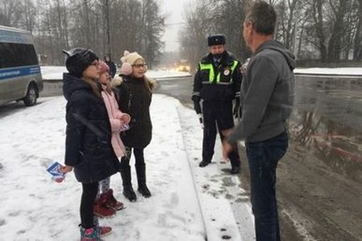 Школа № 385 Красносельского района приняла участие в ежегодной акции детского общественного движения «Юный инспектор движения»