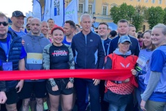 В рамках спортивной программы ПМЭФ на Исаакиевской площади состоялся забег «SPIEF Run»