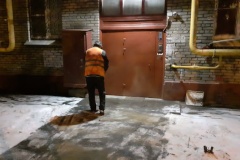 Во Фрунзенском районе Санкт‑Петербурга проводятся работы по уборке снега