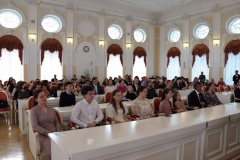 Вчера Губернатор Санкт‑Петербурга Александр Беглов наградил многодетные семьи