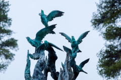 Александр Беглов открыл памятник врачам и пациентам, погибшим от коронавирусной инфекции