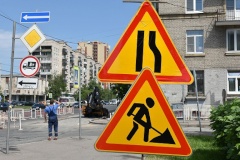 В Кировском районе продолжаются дорожно-ремонтные работы