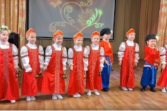 В Доме детского творчества Кронштадта прошел районный фестиваль-конкурс детского творчества «Шире круг»