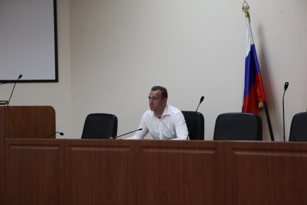 Выполнение работ, предусмотренных проектом "Формирование комфортной городской среды", обсудили в Невском районе 
