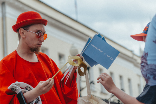 Актёр, сценарист и актриса из Санкт‑Петербурга вошли в шорт-лист специальной номинации для молодых деятелей культуры, искусства и творческих индустрий в рамкахRussian Creative Awards 2024