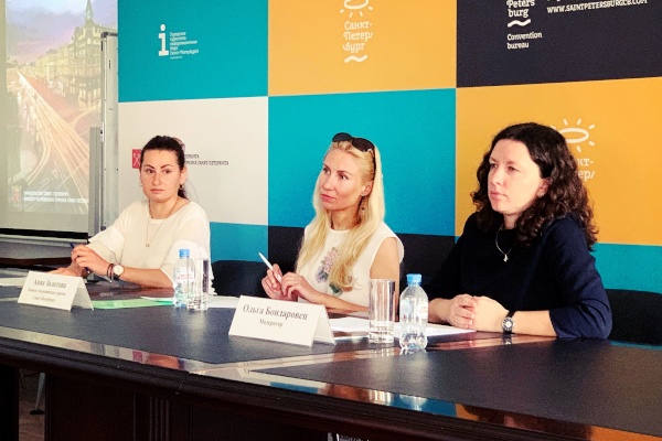 «Очень родной и каждый раз новый Питер» принимает журналистов и блогеров из России