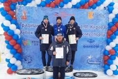 Петербуржцы – на пьедестале почета этапа кубка России по конькобежному спорту