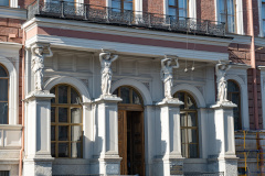 Особняк на Литейном проспекте, где расположен знаменитый некрасовский «парадный подъезд», будет оформлен художественной подсветкой