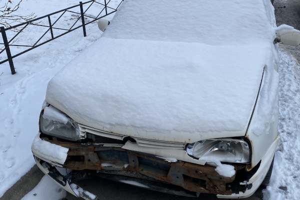 Администрация Красносельского района Санкт‑Петербурга уведомляет о выявлении разукомплектованного транспортного средства