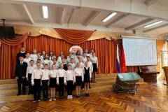 В лицее №378 в торжественной обстановке открыли «Парту Героя»
