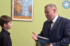 Родных погибшего в зоне СВО бойца из Калининского района не оставили без внимания на Новый год