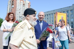 Глава администрации Фрунзенского района Константин Серов поздравил ветеранов Великой Отечественной Войны