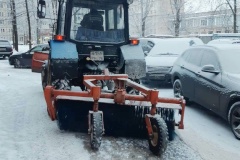 Зимняя уборка продолжилась в выходные