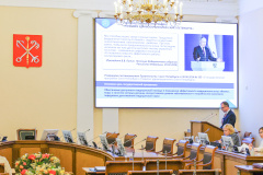 Александр Беглов: Петербург внедряет программу, призванную обеспечить медицинское и социальное сопровождение вхождения в старший возраст