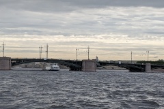 Обновленный Биржевой мост вновь в строю