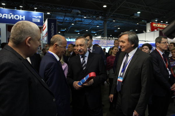 Опережая зарубежные аналоги. Предприятия района представили свою продукцию на форуме в Ленэкспо