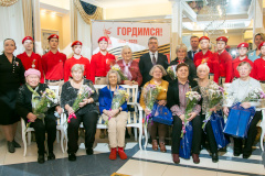 В Кронштадте вручили награды жителям блокадного Ленинграда