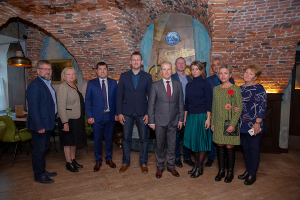 Эстонская делегация