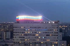 Над Монументом героическим защитникам Ленинграда зажглись «Лучи Победы»