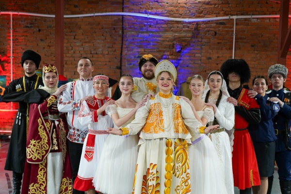 Молодежь Санкт‑Петербурга приняла участие в онлайн-флешмобе «Мы — Россия!»