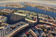 В Санкт‑Петербурге растут денежные доходы населения, инвестиции и объемы строительства