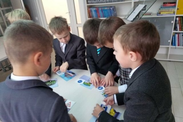 Интерактивная игра «Азбука пешехода» прошла в Невском районе