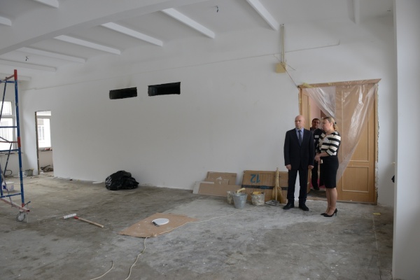 Константин Серов провел объезд образовательных учреждений района