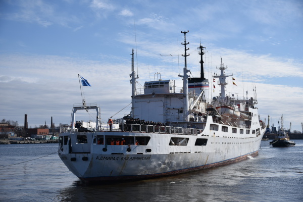 «Адмирал Владимирский» вернулся в Кронштадт