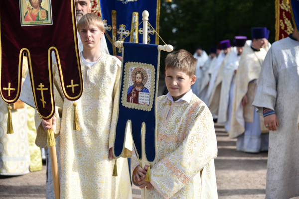  В Кронштадте прошел Владимирский крестный ход в рамках празднования 1000-летия преставления святого князя Владимира.   