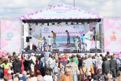 В Муринском парке отпраздновали день рождения Калининского района