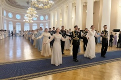 Одиннадцать пар из кадетских классов Пушкинского района приняли участие в III Санкт‑Петербургском Кадетском балу