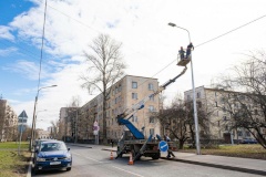 Реконструкция наружного освещения на улице Бурцева завершится к октябрю
