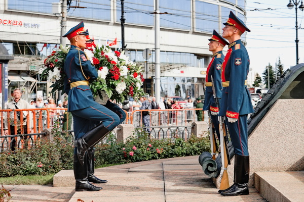 Крестные ходы в День перенесения в Санкт‑Петербург мощей Александра Невского