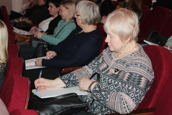 В Московском и Кировском районах сотрудники Управления проверили 36 школ, 31 детский сад и 1 социальное учреждение