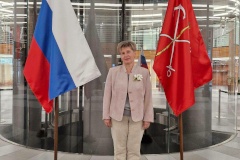 Инструктор по труду социально-трудового отделения Центра социальной реабилитации инвалидов и детей-инвалидов Центрального района Марина Ивановна Обожина удостоилась награды
