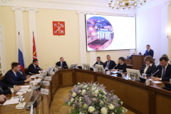 Александр Беглов: Программа «Эффективный регион» помогает петербуржцам в жизненно важных сферах - от социального сопровождения семей участников СВО до уборки дворов исторического центра