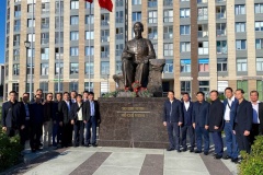 Почтили память Хо Ши Мина