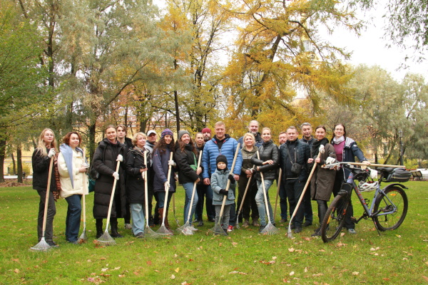 Коллектив Комитета принял участие в общегородском субботнике